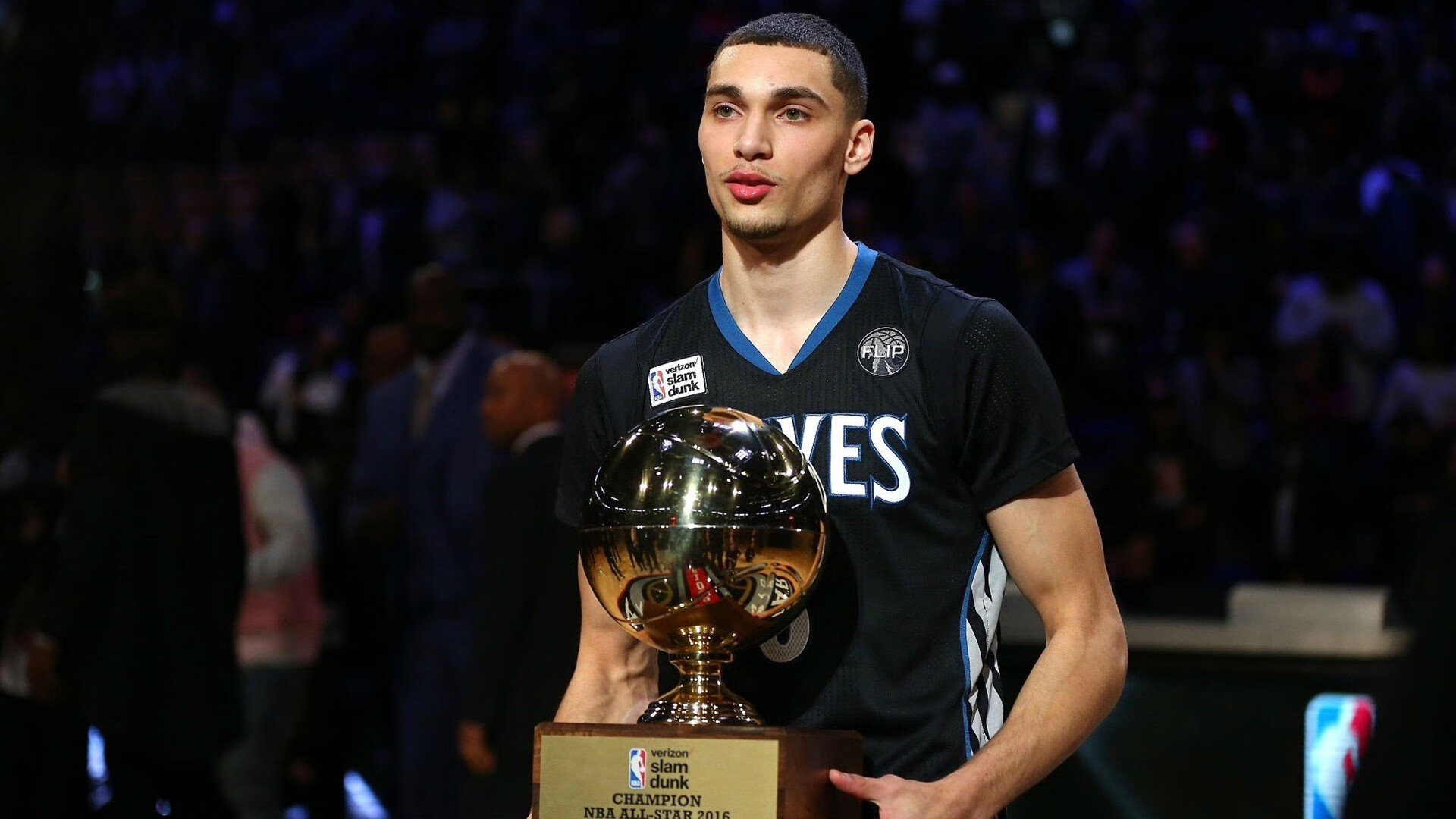 西决生死战之夜，爱德华兹的火焰如何点燃森林狼的希望