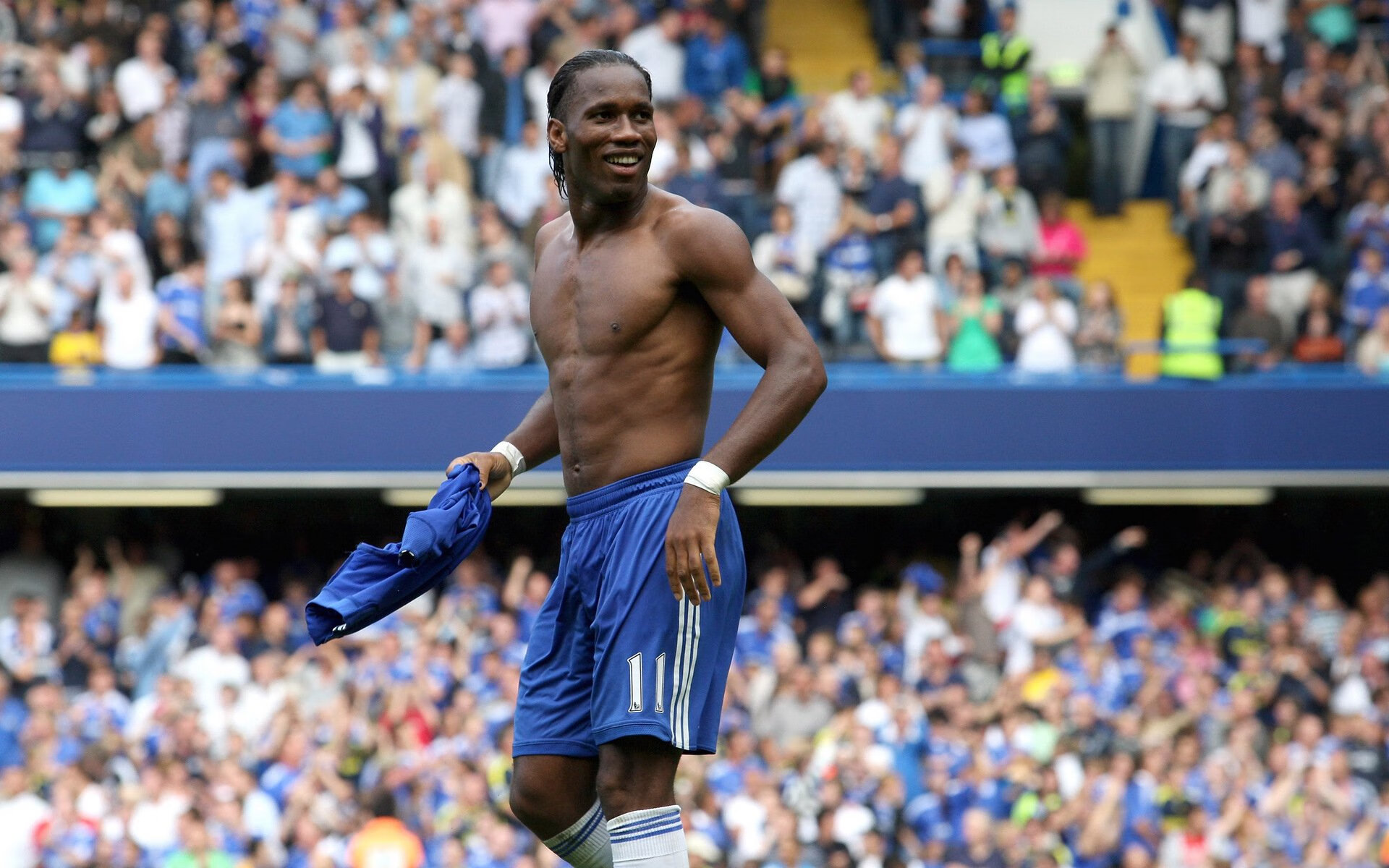 巴萨横扫皇马,伊布惊艳四座,诺坎普之夜的永恒传奇